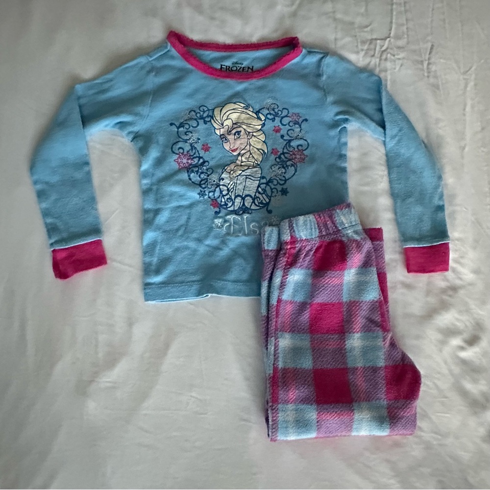Disney Frozen Girls' Elsa Pajama Set